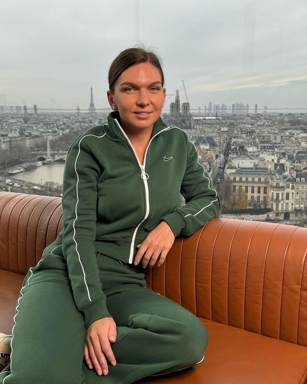Simona Halep Emoționată de Moartea lui Mircea Lucescu: 5 Lecții Inspiratoare despre Respectul în Sport și Moștenirea unui Legendar